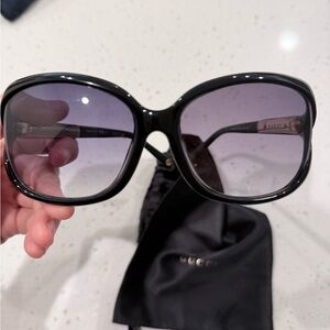 Gucci Oversized Black
Sunglasses - Authentic